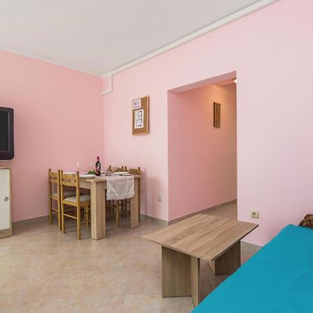 Gorgeous Apartment In Matulji With Kitchen Ngoại thất bức ảnh