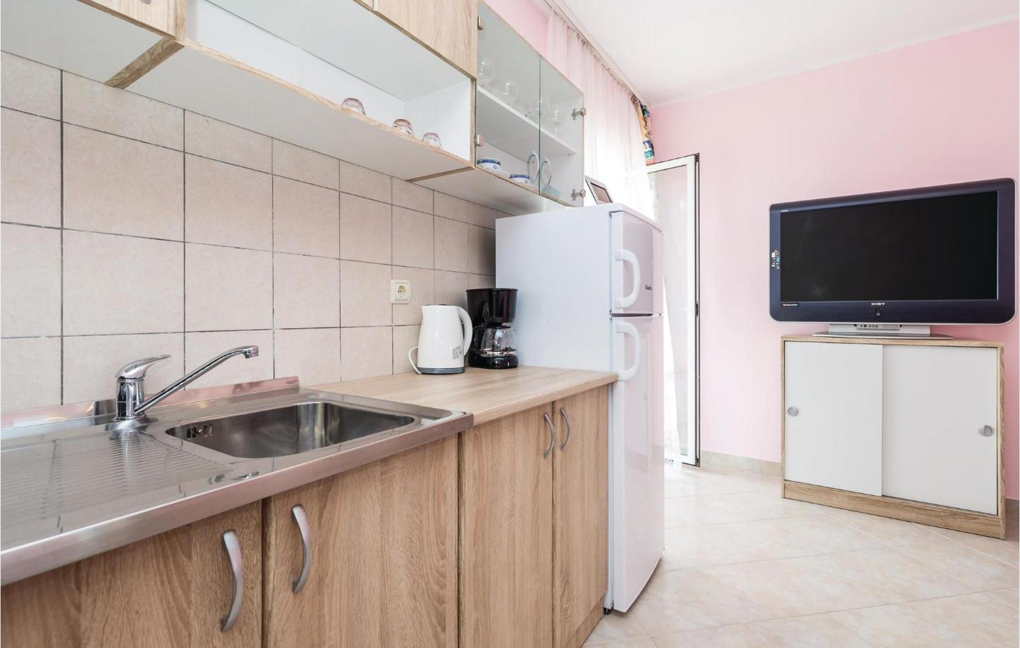 Gorgeous Apartment In Matulji With Kitchen Ngoại thất bức ảnh