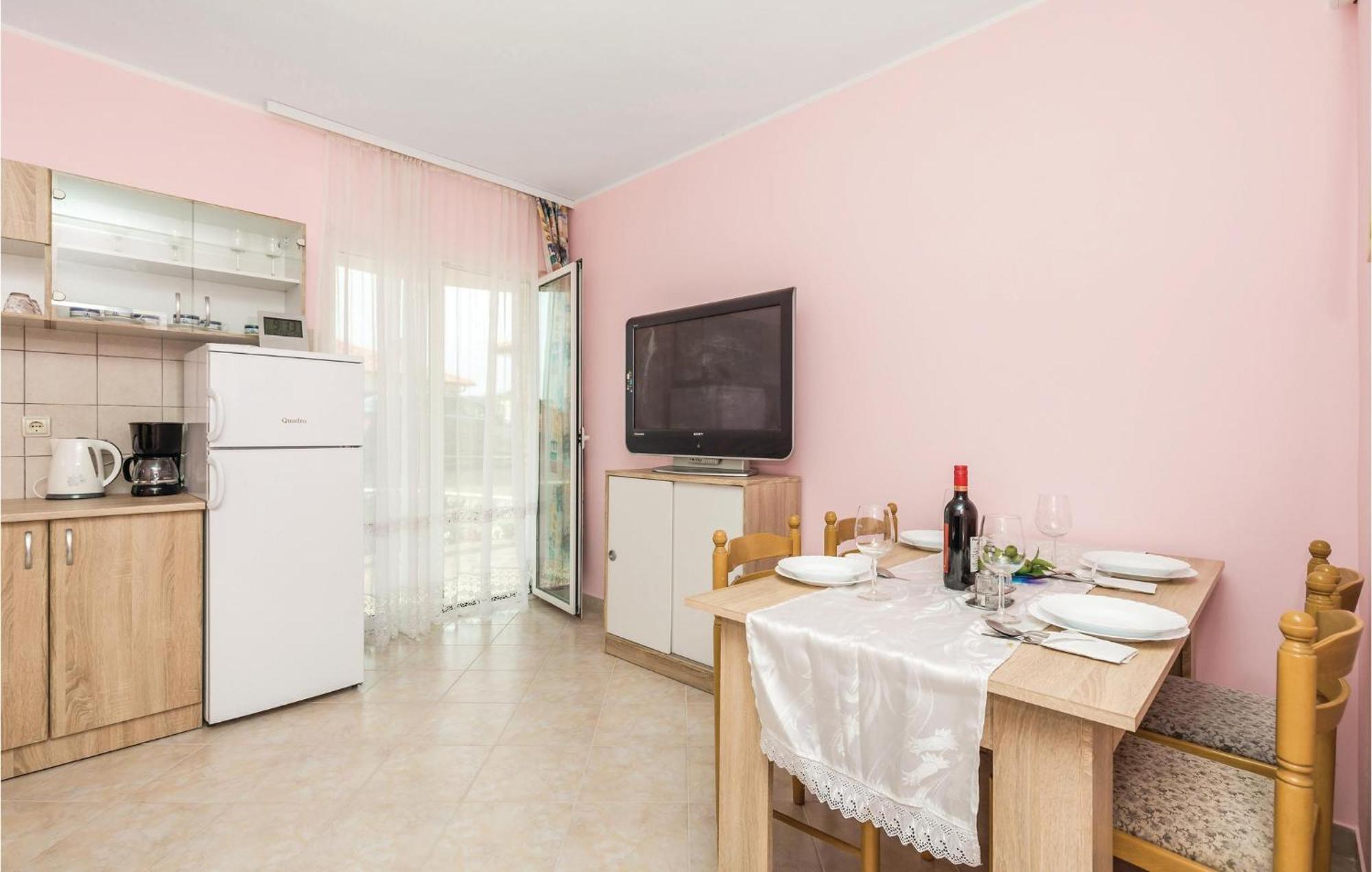 Gorgeous Apartment In Matulji With Kitchen Ngoại thất bức ảnh